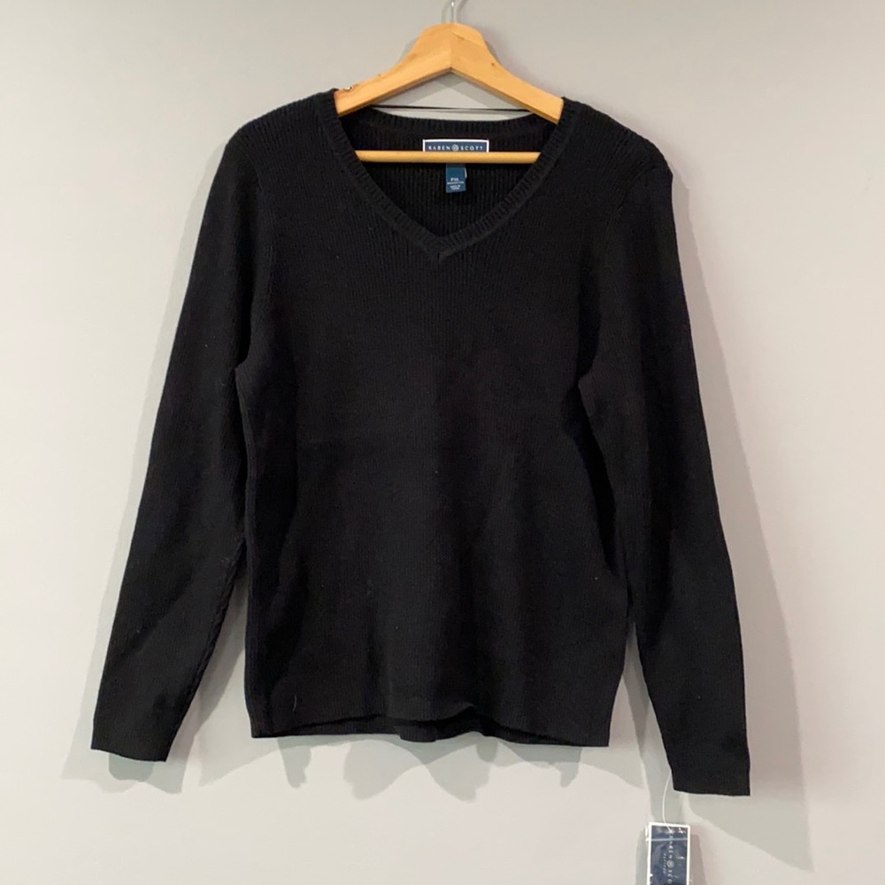 NWT Karen Scott Petite Black Ribbed V-Neck Sweater